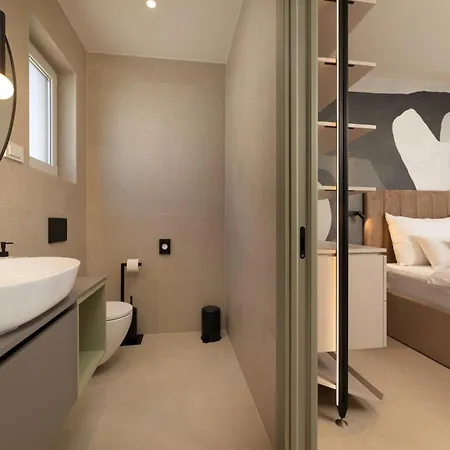 Villa Cremona 1 By El-pi Tours
