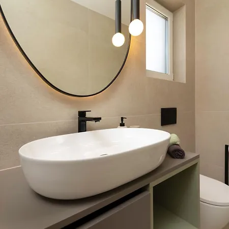 Villa Cremona 1 By El-pi Tours *